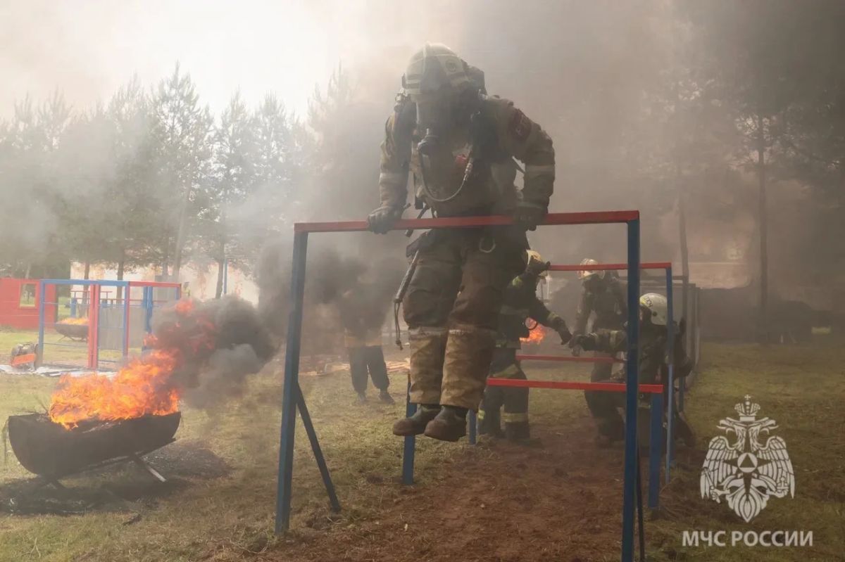 Сегодня специализированной пожарно-спасательной части исполняется 12 лет! Сегодня специализированной пожарно-спасательной части исполняется 12 лет!
