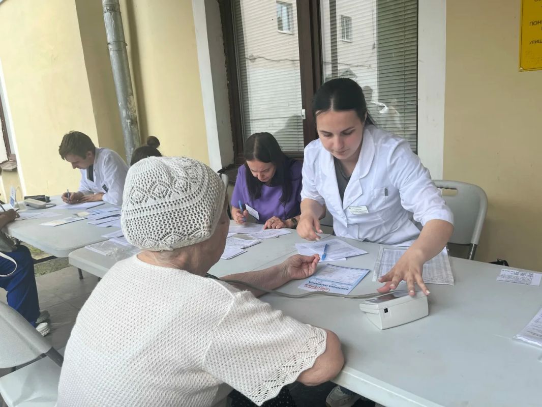 Приглашаем вас бесплатно пройти медицинское обследование в формате диспансеризации - без предварительной записи! Приглашаем вас бесплатно пройти медицинское обследование в формате диспансеризации - без предварительной записи!