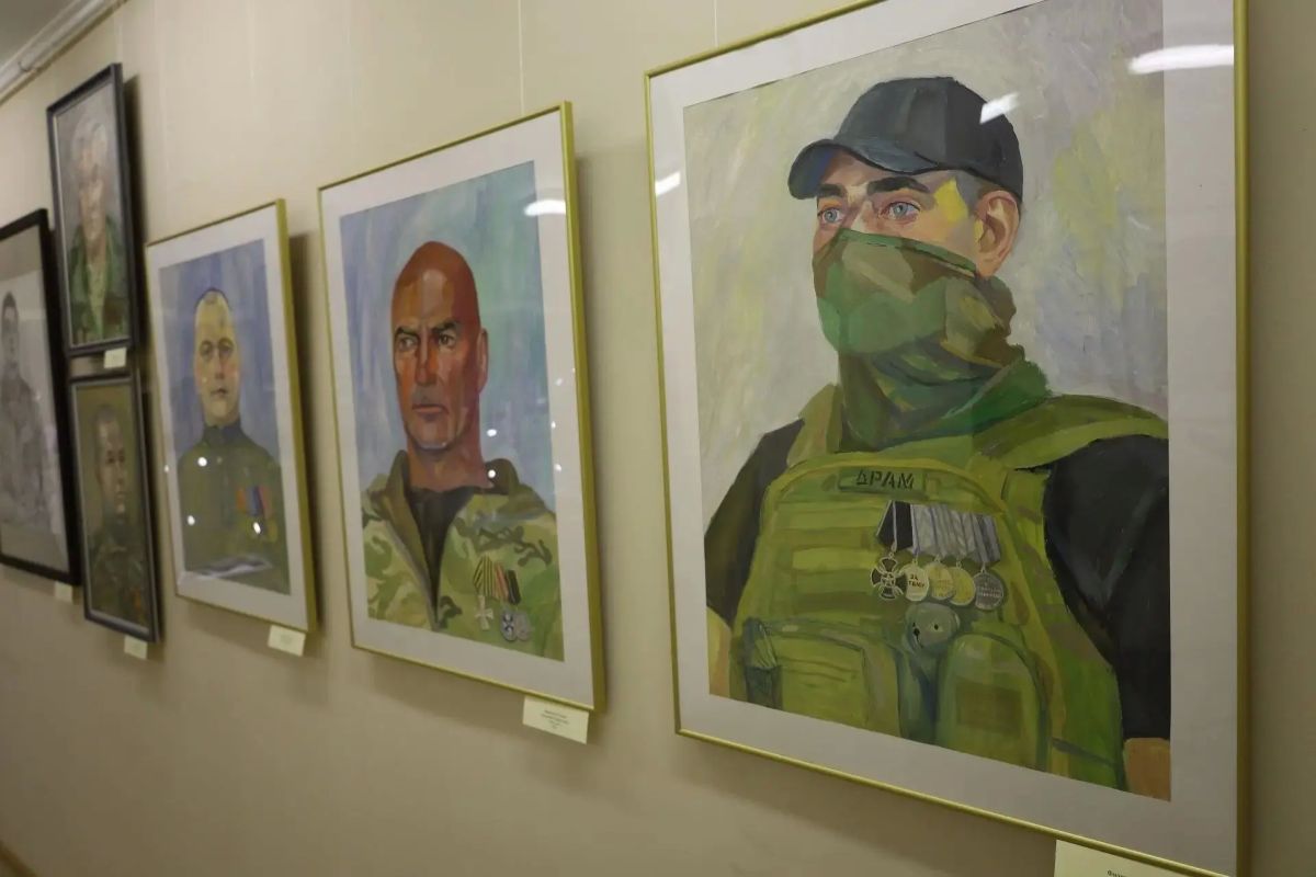 В Десятинном монастыре открылась выставка «Гордость России – ее сыновья»