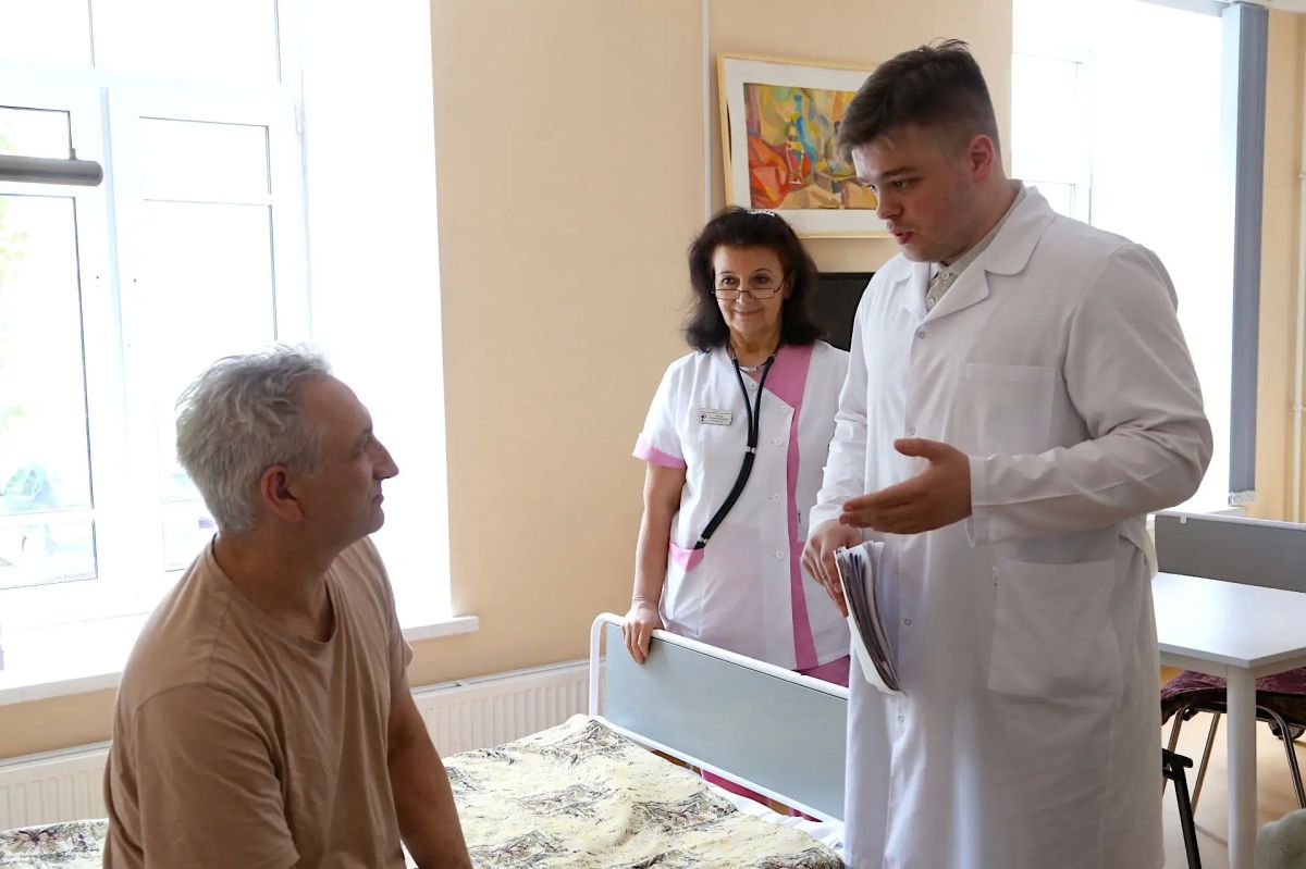 Чуткие сердца и золотые руки Чуткие сердца и золотые руки