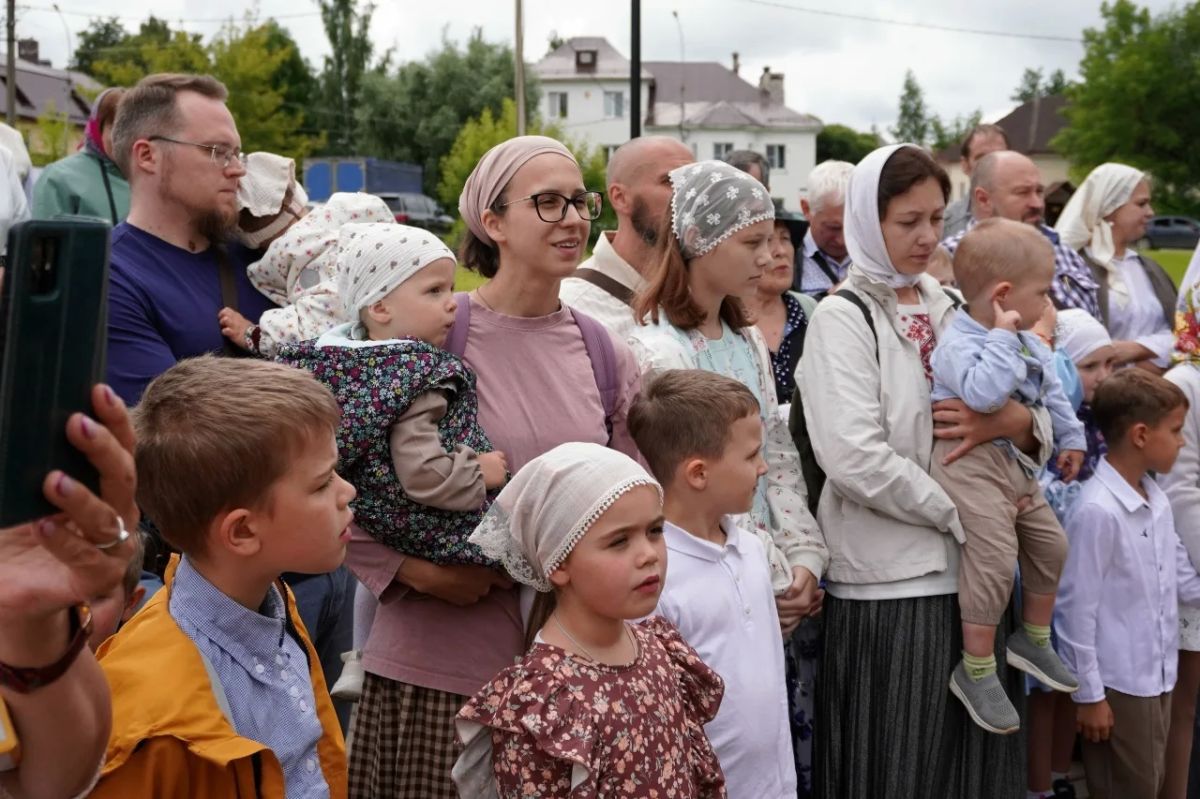 В Великом Новгороде отметили День семьи, любви и верности! В Великом Новгороде отметили День семьи, любви и верности!