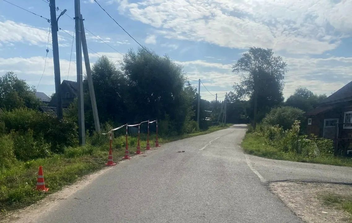 В поселке Парфино погиб водитель мопеда