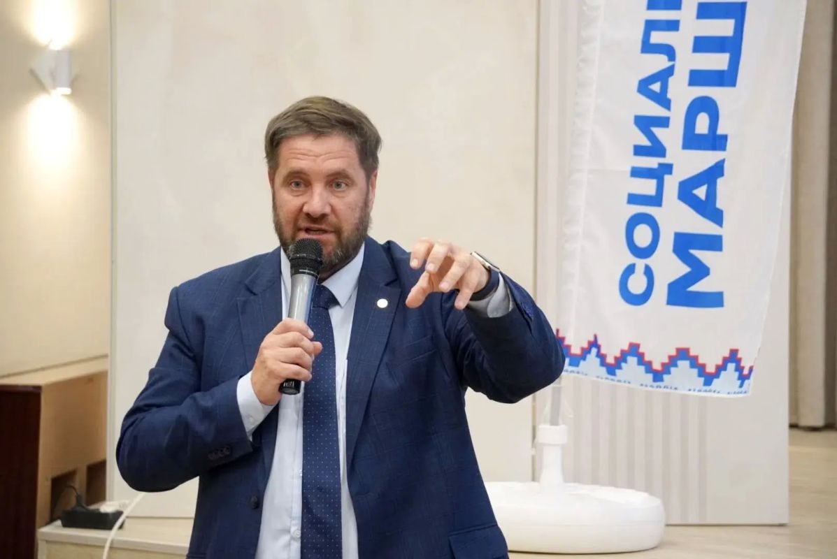 Александр Розбаум встретился с жителями Западного райна Великого Новгорода Александр Розбаум встретился с жителями Западного райна Великого Новгорода
