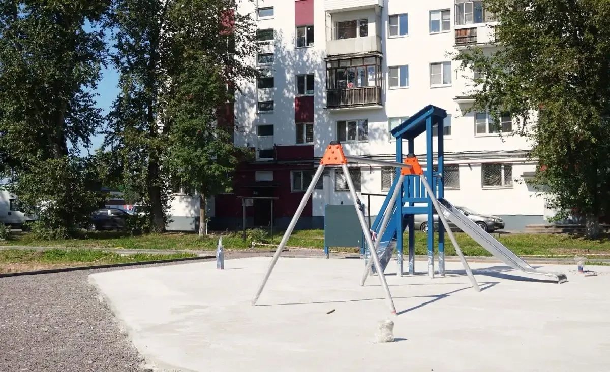 Детскую площадку построят в сквере на улице Якова Павлова в Великом Новгороде Детскую площадку построят в сквере на улице Якова Павлова в Великом Новгороде