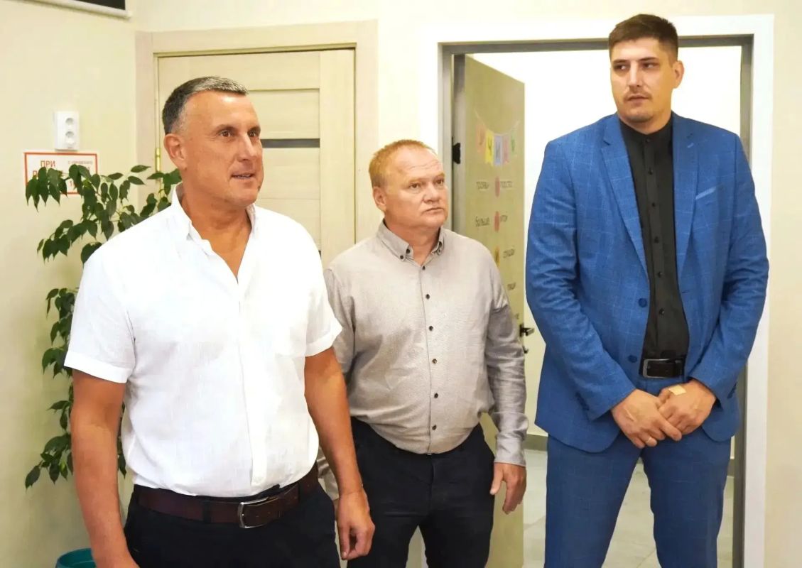 Александр Розбаум проверил готовность городских школ к новому учебному году Александр Розбаум проверил готовность городских школ к новому учебному году