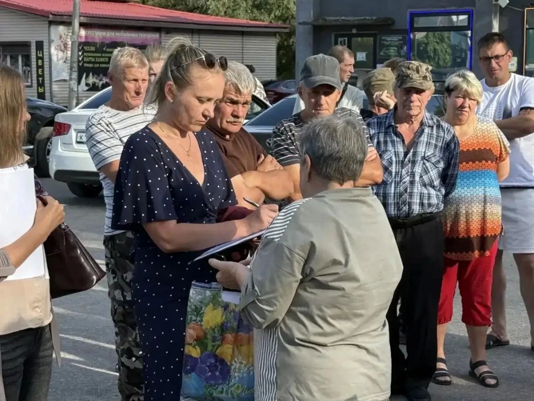 Число рейсов пригородных маршрутов в новгородском Пролетарии не сократится