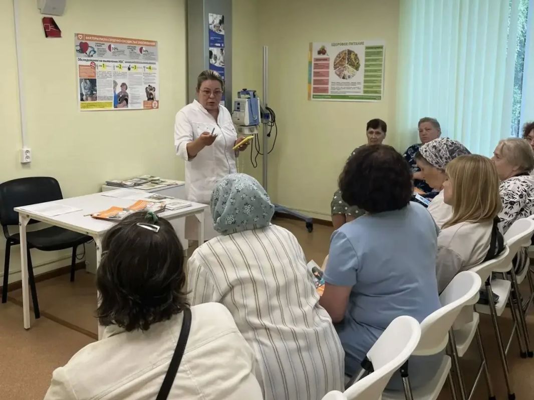 Более 400 жителей Крестецкого округа побывали на приеме у врачей губернаторского проекта «Здоровая семья» Более 400 жителей Крестецкого округа побывали на приеме у врачей губернаторского проекта «Здоровая семья»