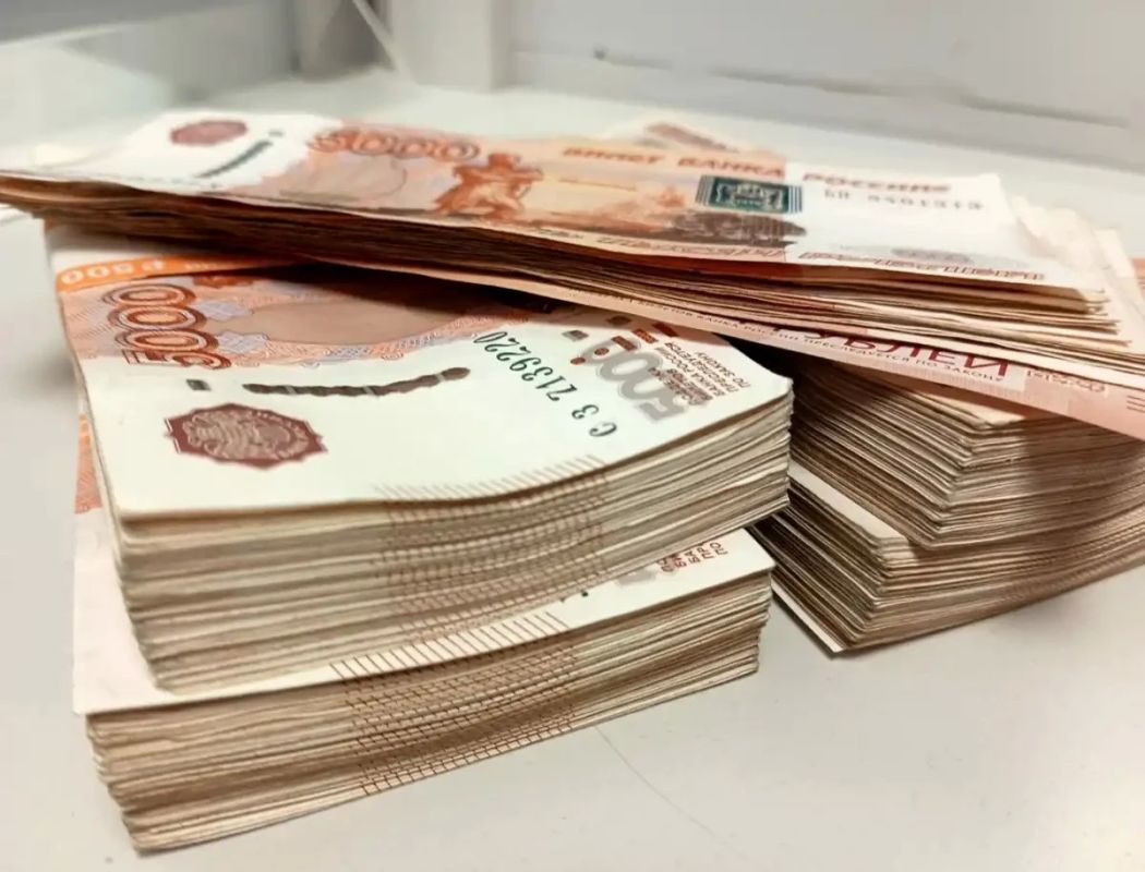 Девушку в Великом Новгороде арестовали за мошенничество на 11 миллионов рублей