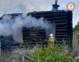 Хозяйку сгоревшего дома в Пестовском округе госпитализировали с ожогами