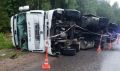 На дороге Окуловка – Любытино перевернулась фура с полуприцепом