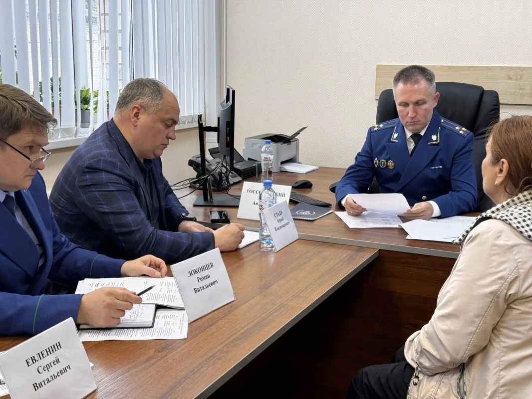 Подведены итоги личного приема граждан и.о. прокурора Новгородской области Подведены итоги личного приема граждан и.о. прокурора Новгородской области