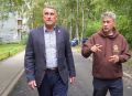 Александр Розбаум: Уважаемые Новгородцы!. . Сегодня с депутатом Новгородской областной Думы Станиславом Геннадьевичем Мельниковым на месте проверили, как выполнены работы по асфальтированию проезда к детскому саду № 70