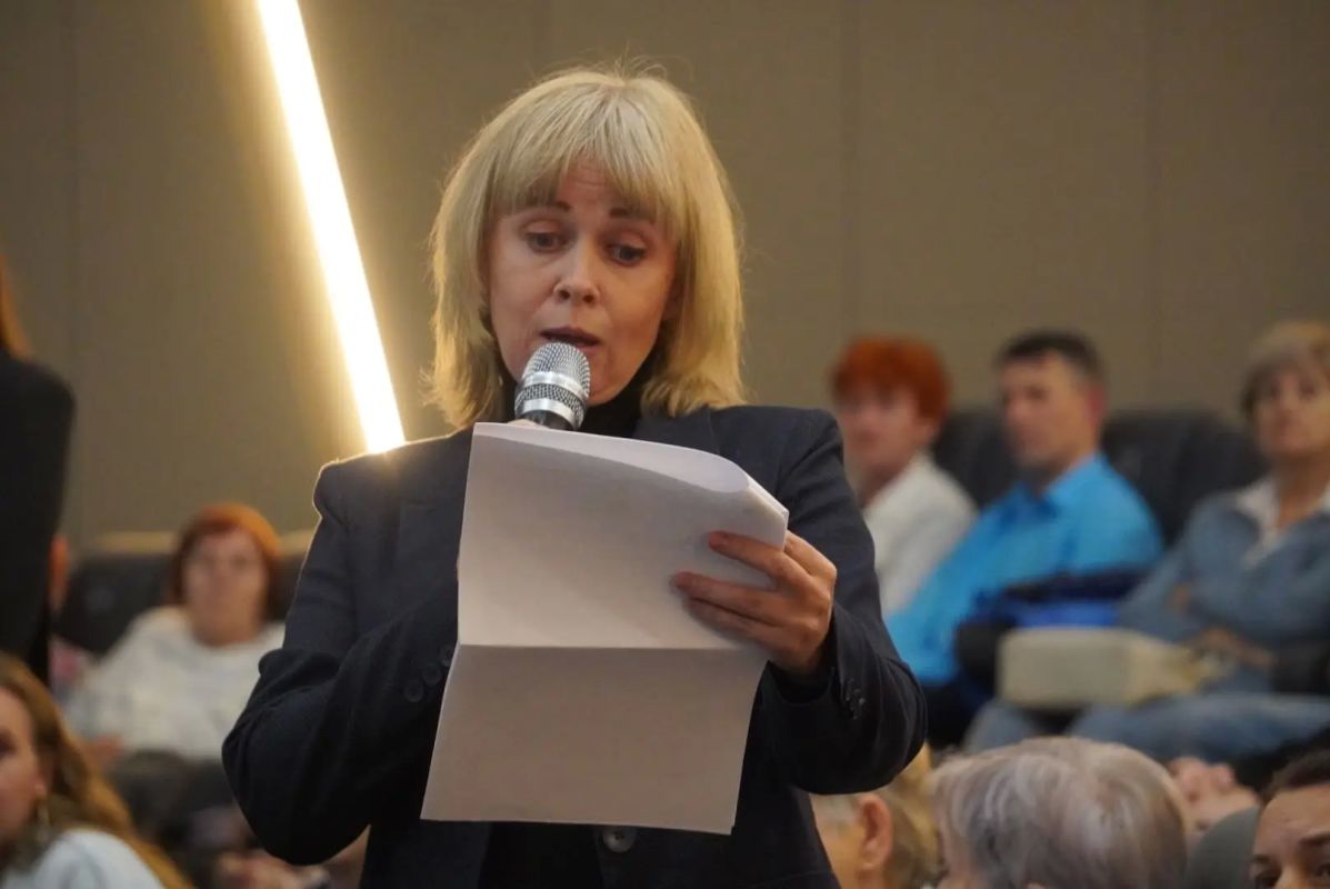 Александр Розбаум: Уважаемые Новгородцы!. . Вчера вечером, после выездного заседания правительства в мультимедийном центре «Россия» прошла в встреча жителей Великого Новгорода с Губернатора области Александром... Александр Розбаум: Уважаемые Новгородцы!. . Вчера вечером, после выездного заседания правительства в мультимедийном центре «Россия» прошла в встреча жителей Великого Новгорода с Губернатора области Александром...