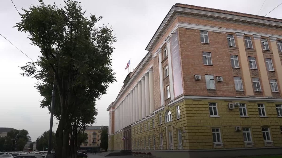 Порядка 60% выпускников Новгородской области набрали на ЕГЭ больше 60 баллов