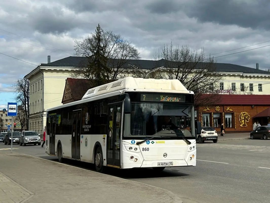 На особый праздник в Витославлицы запустят дополнительные автобусы