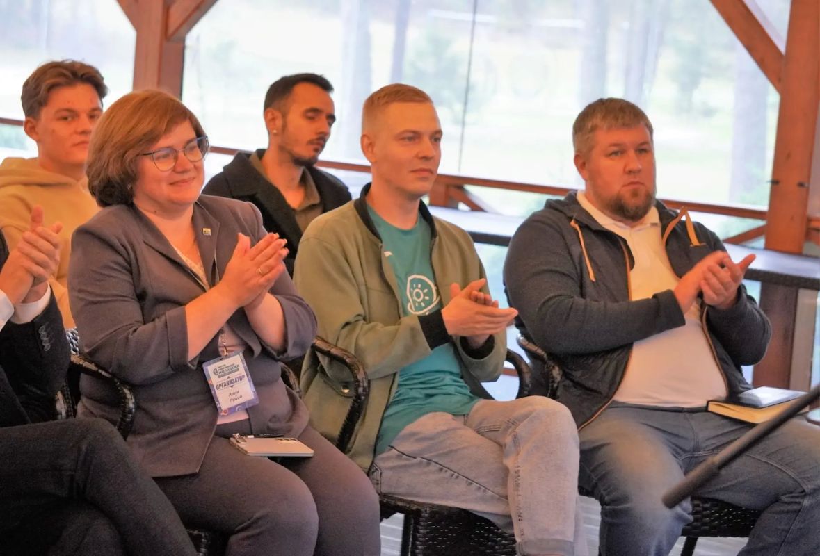 Стартовал форум новгородской работающей молодежи Стартовал форум новгородской работающей молодежи