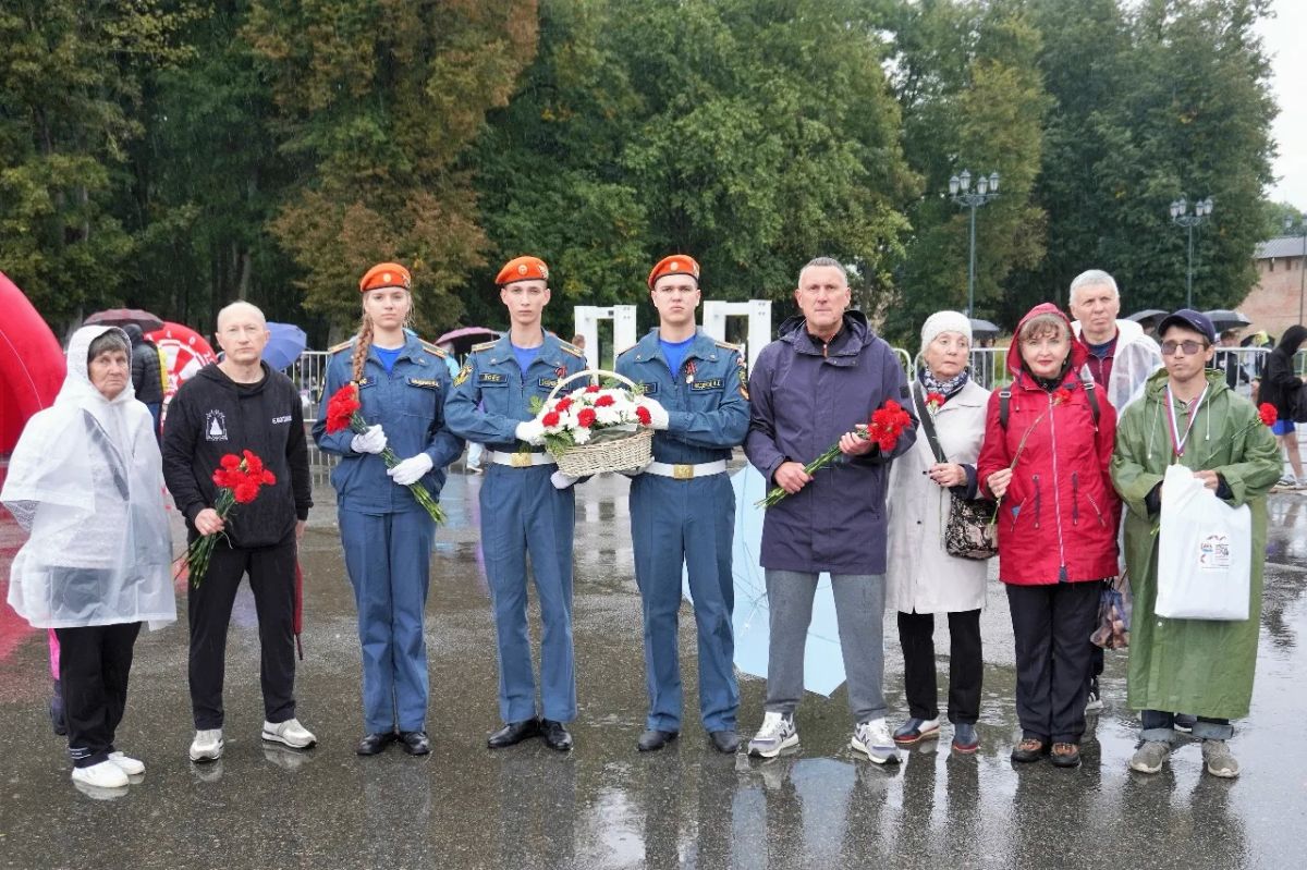 Более 700 новгородцев приняли участие в традиционной 78-й легкоатлетической эстафете Более 700 новгородцев приняли участие в традиционной 78-й легкоатлетической эстафете