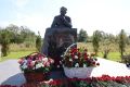 На въезде в Великий Новгород открыли памятник Николаю Антонову
