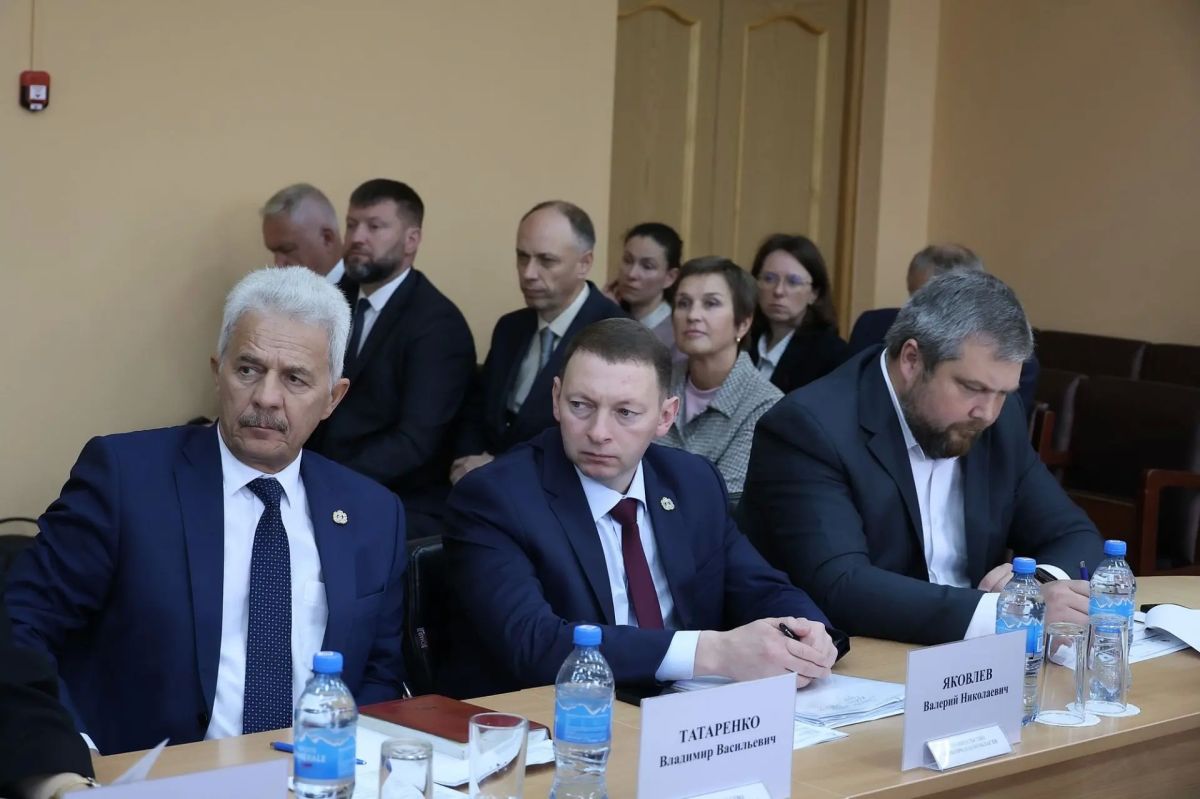 На выездном заседании регионального правительства в Любытинском округе основным вопросом стало социально-экономическое развитие На выездном заседании регионального правительства в Любытинском округе основным вопросом стало социально-экономическое развитие
