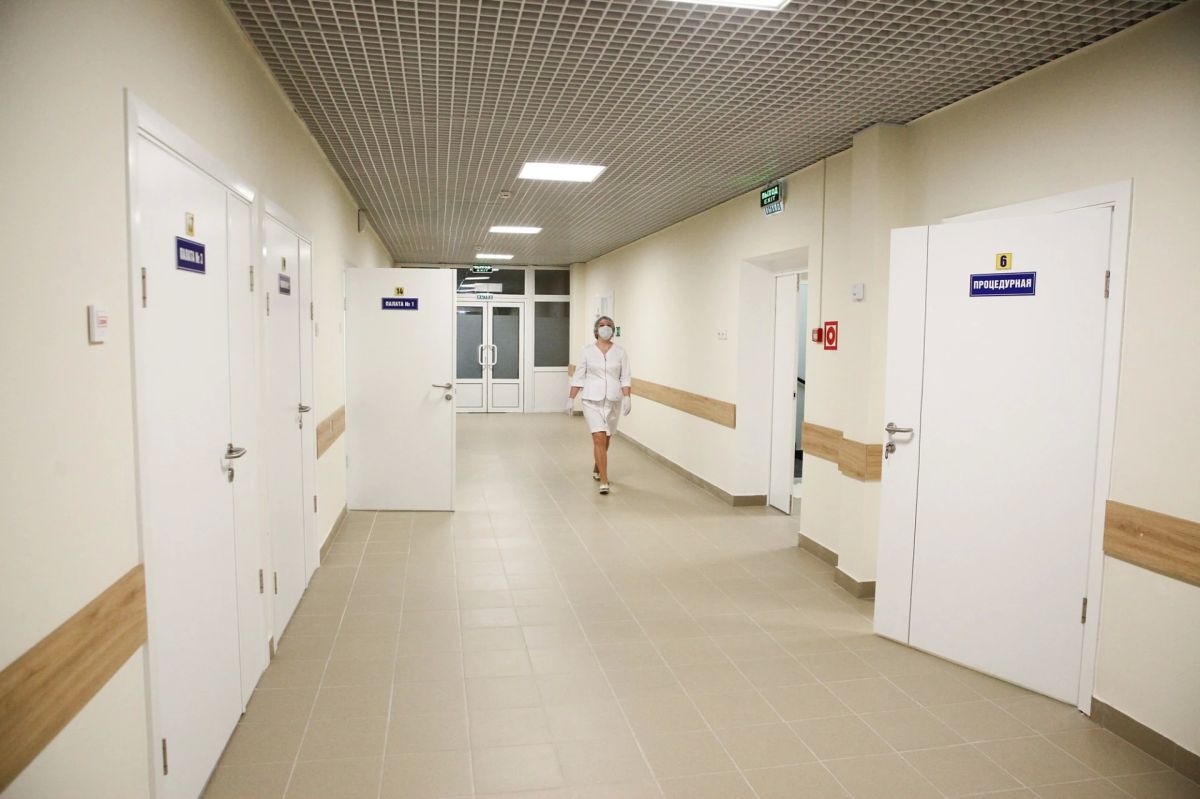 В Новгородской области законодательно обеспечены все меры поддержки медиков