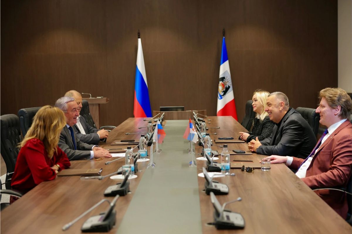 Юрий Бобрышев провёл встречу с депутатом Народной скупщины Республики Сербия XIV созыва Юрий Бобрышев провёл встречу с депутатом Народной скупщины Республики Сербия XIV созыва