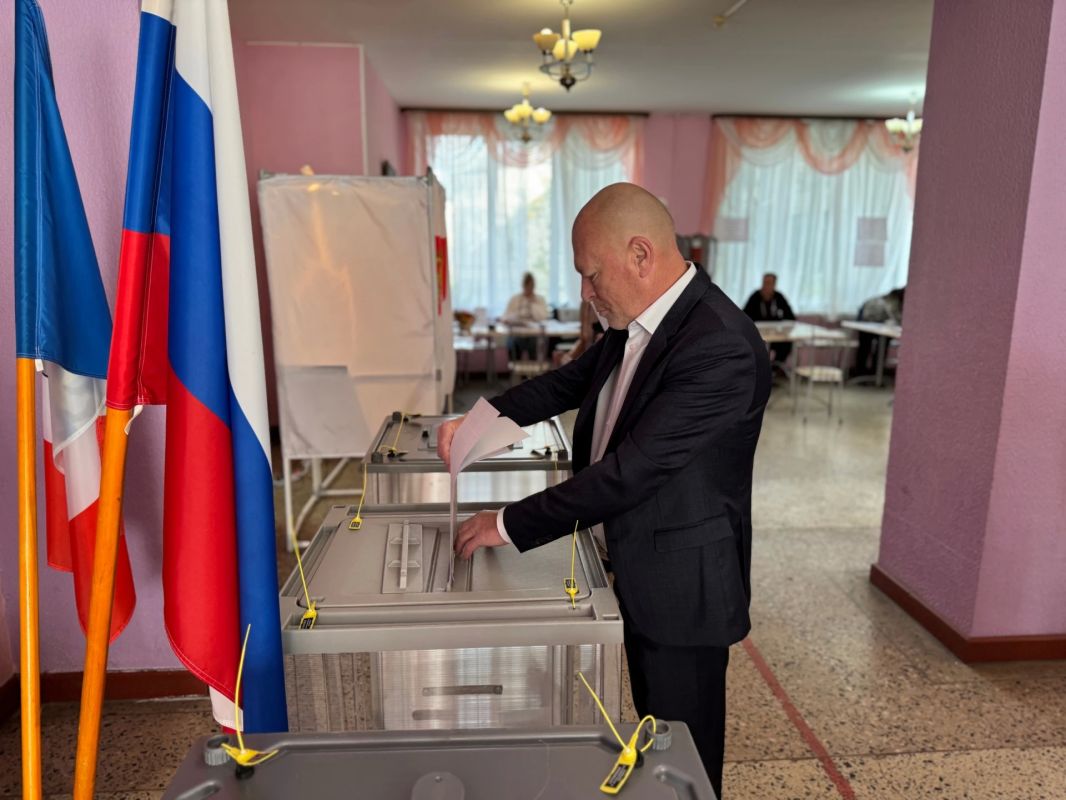 В Новгородской области проходят выборы депутатов областной Думы восьмого созыва и Государственной Думы девятого созыва В Новгородской области проходят выборы депутатов областной Думы восьмого созыва и Государственной Думы девятого созыва