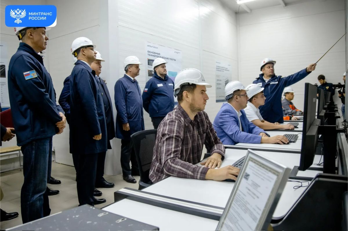 В Новгородской области запустили первое в России серийное роботизированное производство рельсовых плит для ВСМ В Новгородской области запустили первое в России серийное роботизированное производство рельсовых плит для ВСМ