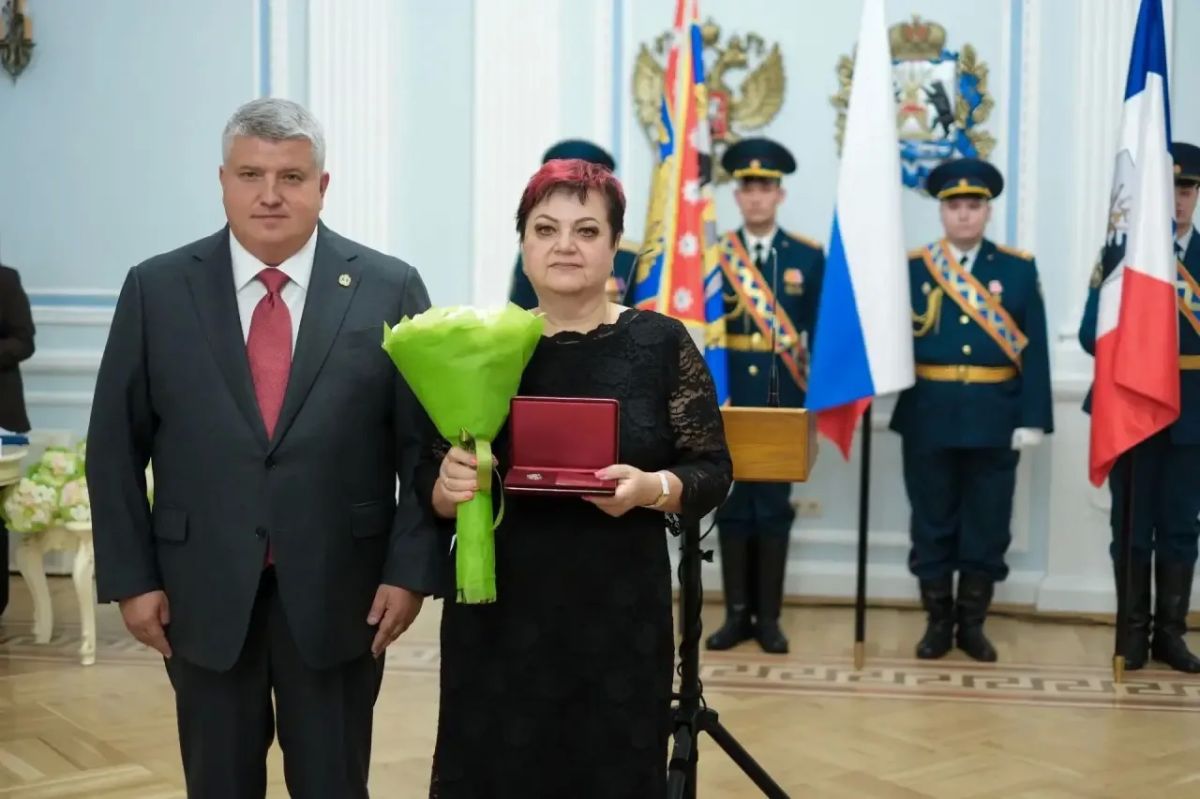 Новгородские медики отмечены высокими государственными наградами Новгородские медики отмечены высокими государственными наградами