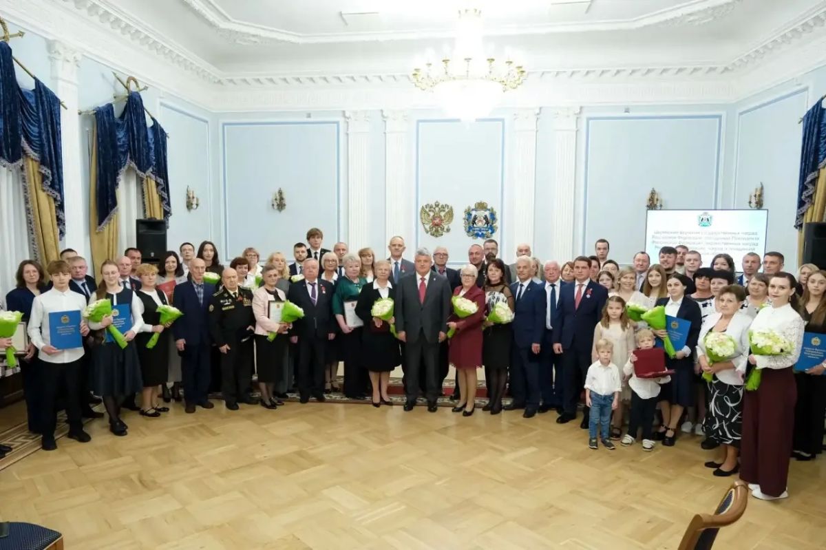 Новгородские медики отмечены высокими государственными наградами Новгородские медики отмечены высокими государственными наградами