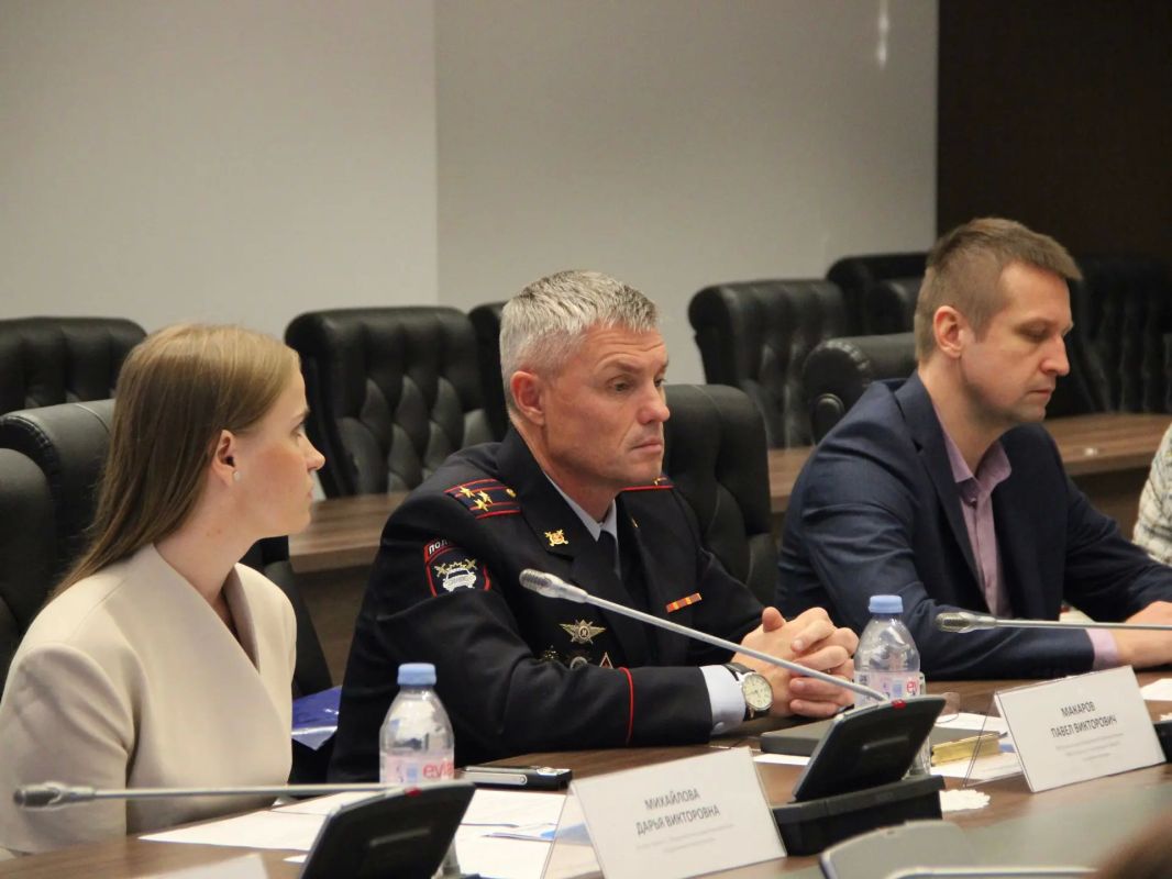 В Новгородской области примут новые меры для обеспечения безопасности пешеходов В Новгородской области примут новые меры для обеспечения безопасности пешеходов