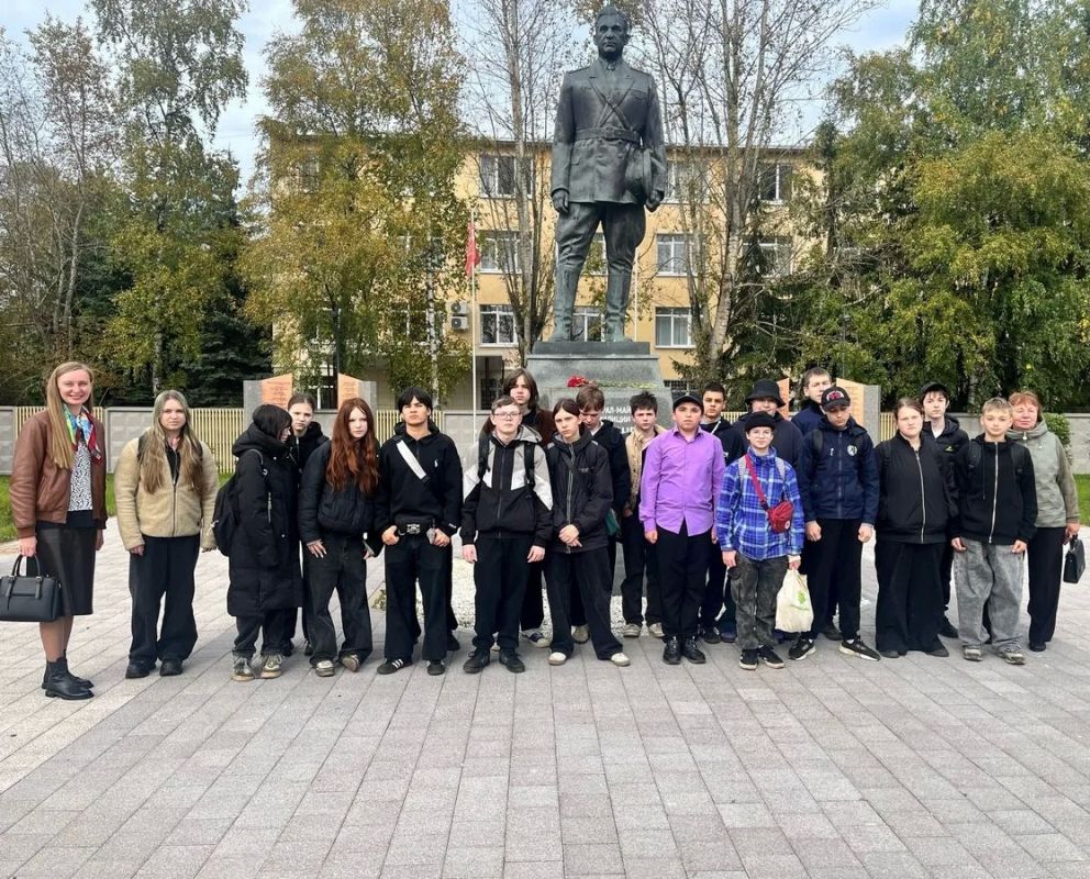 Больше, чем просто форма: новгородские школьники прикоснулись к истории полиции Больше, чем просто форма: новгородские школьники прикоснулись к истории полиции