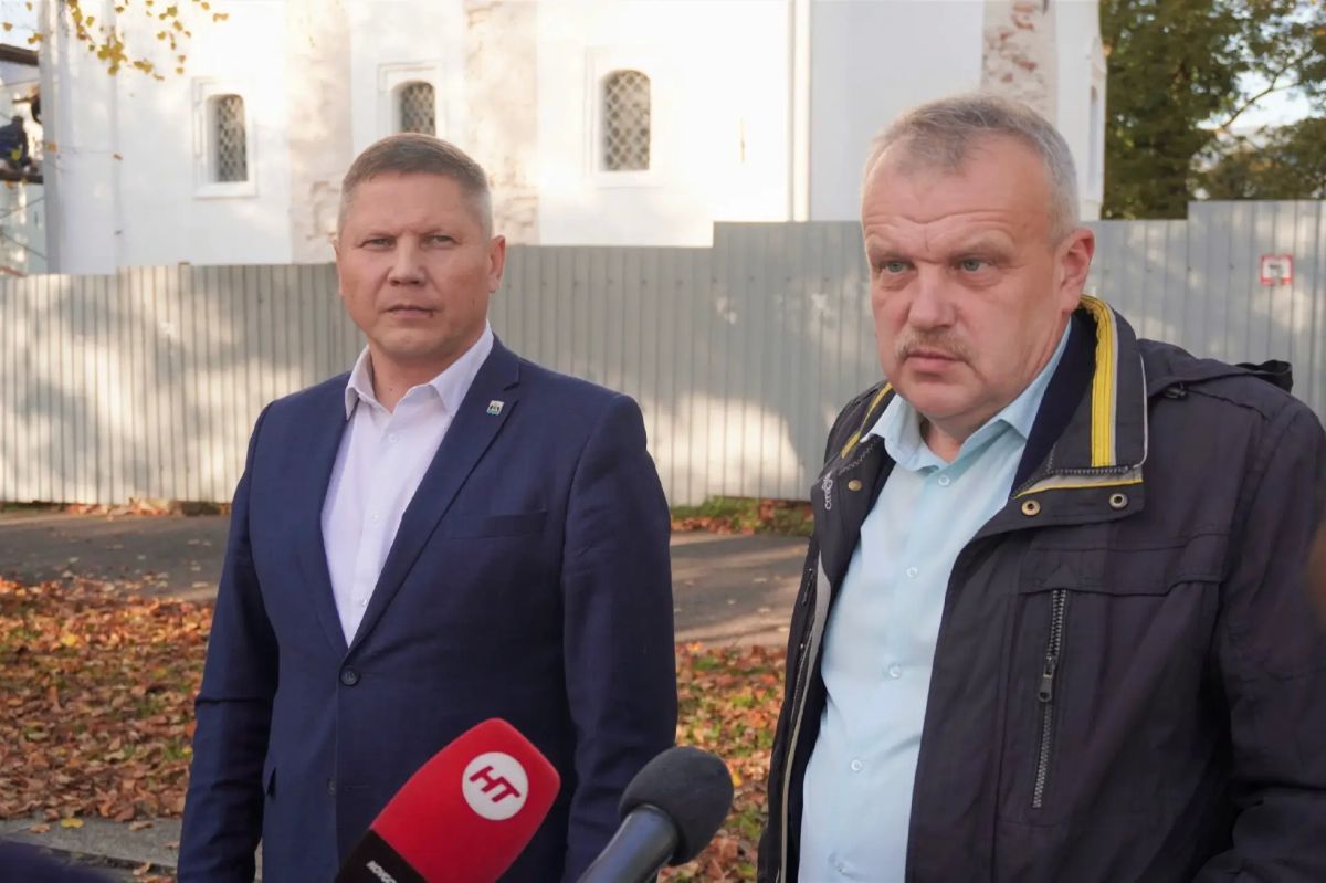 В Великом Новгороде продолжается работа по открытию видовых точек В Великом Новгороде продолжается работа по открытию видовых точек