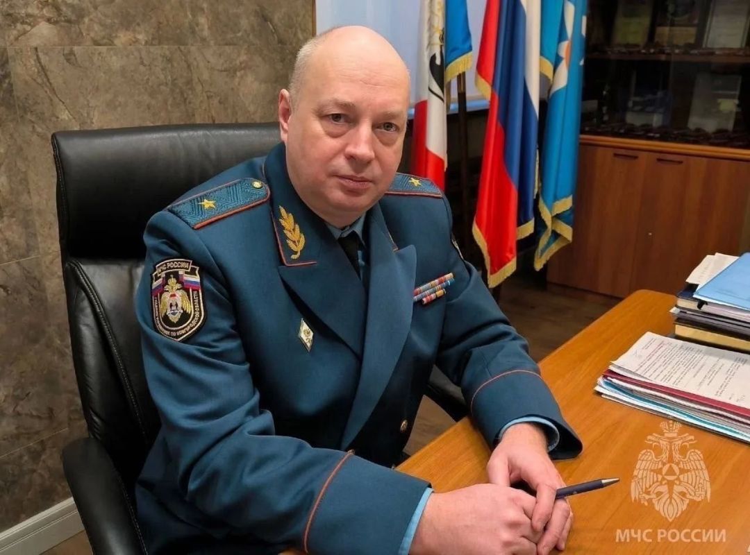 Поздравление начальника Главного управления МЧС России по Новгородской области Сергея Козырева с Днем гражданской обороны: