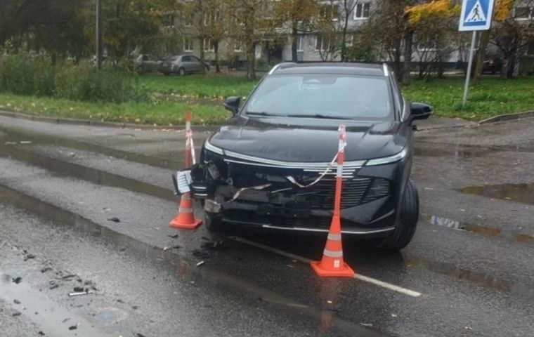 В Новгородской области произошли аварии с фурой и мотоциклом В Новгородской области произошли аварии с фурой и мотоциклом