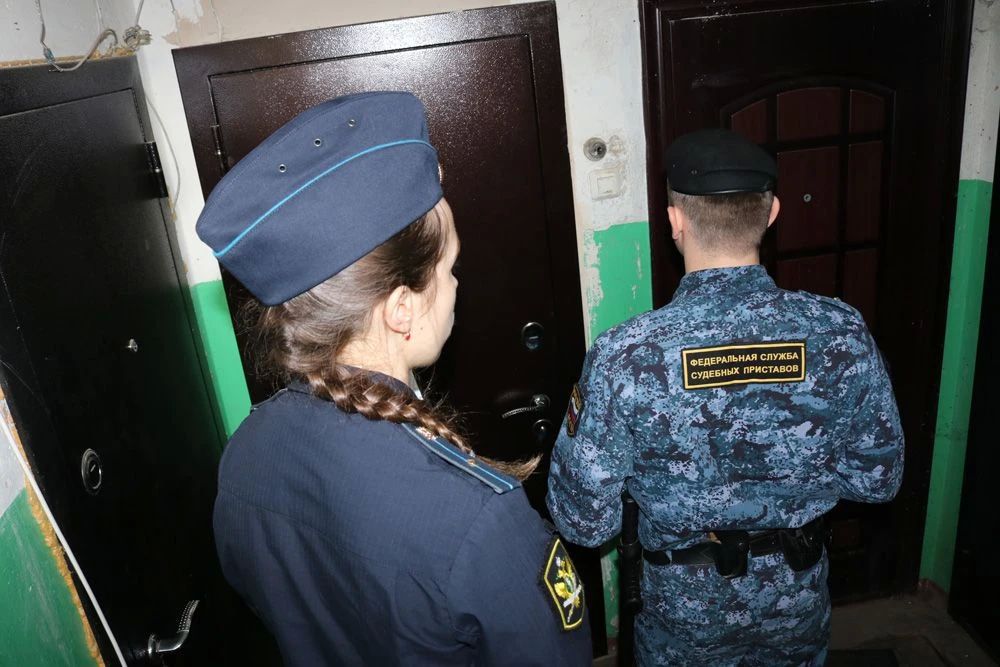 В Новгородской области должница обрела спокойствие после встречи с приставами