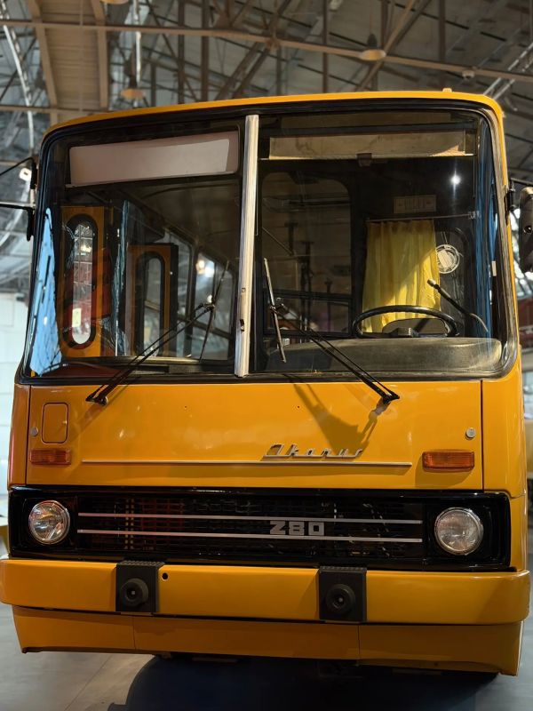 Ikarus 280. Легендарный желтый автобус Ikarus 280. Легендарный желтый автобус