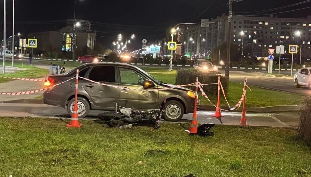 Три ДТП с пострадавшими зарегистрировано в Новгородской области за сутки Три ДТП с пострадавшими зарегистрировано в Новгородской области за сутки
